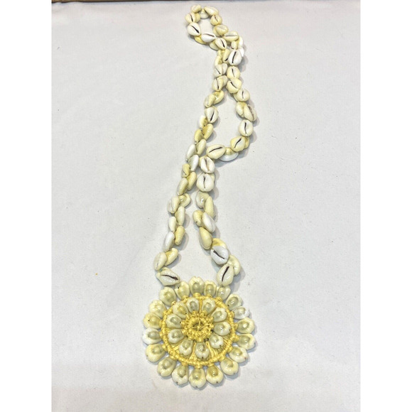 Chunky Bohemian Cowrie Shell Floral Pendant Necklace 28" Yellow - Picture 1 of 4